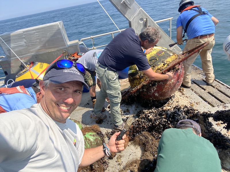 buoy cleaning